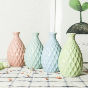 Elegant Mini Ceramic Vase - Handcrafted Aromatherapy Bottle for Home Décor